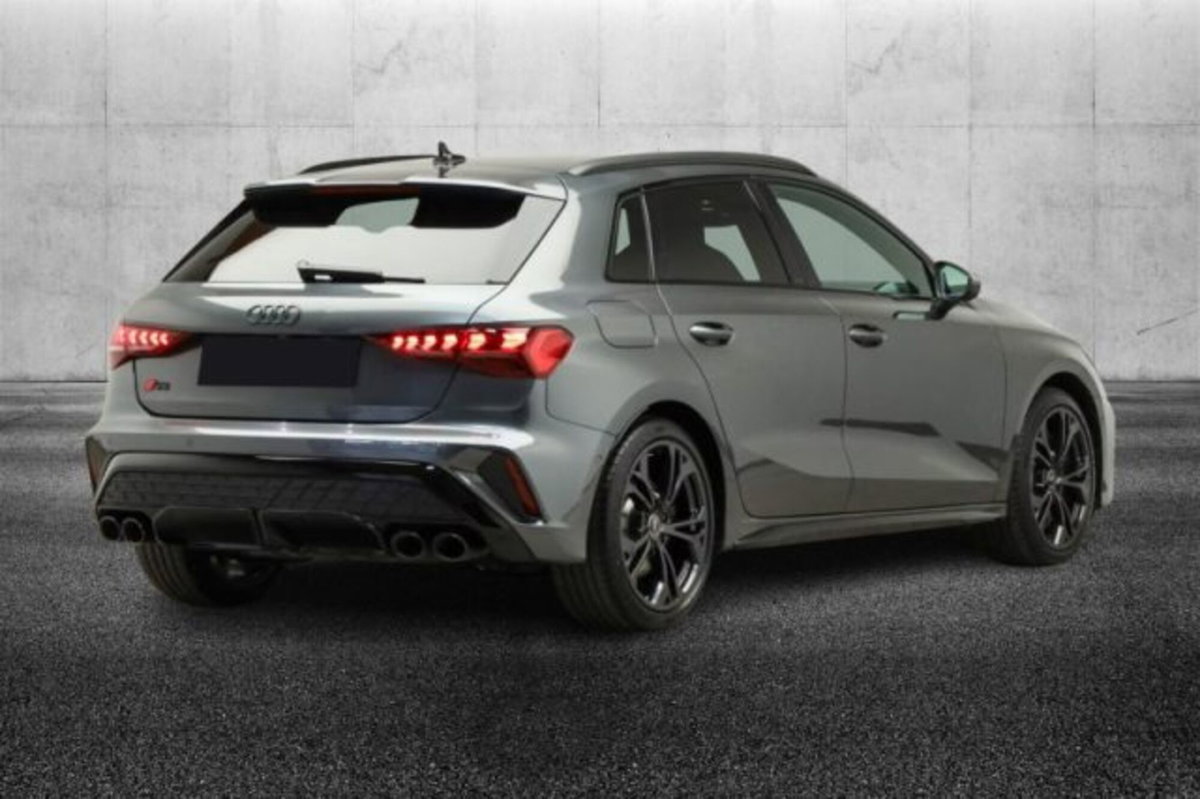 Audi S3 Sportback 2.0 tfsi quattro s-tronic (2)