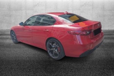 Alfa Romeo Giulia 2.0 Turbo 200 CV AT8 B-Tech (2)