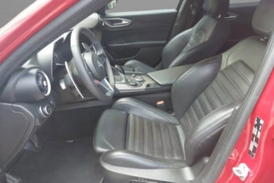 Alfa Romeo Giulia 2.0 Turbo 200 CV AT8 B-Tech (7)