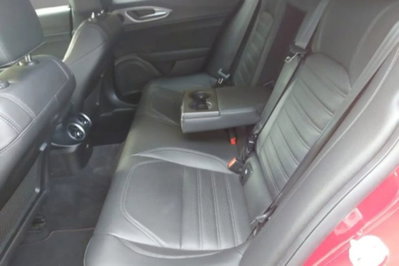Alfa Romeo Giulia 2.0 Turbo 200 CV AT8 B-Tech (8)