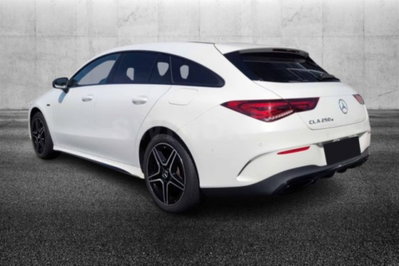 Mercedes-Benz CLA Shooting Brake 250 e Plug-in hybrid Shooting Brake Premium (2)