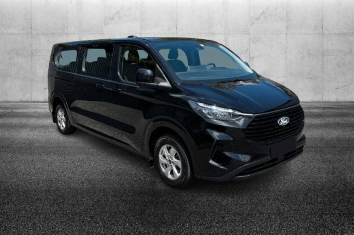 Ford Tourneo Custom 320 2.0 ecoblue 136cv Titanium L1H1 AWD A8 (2)