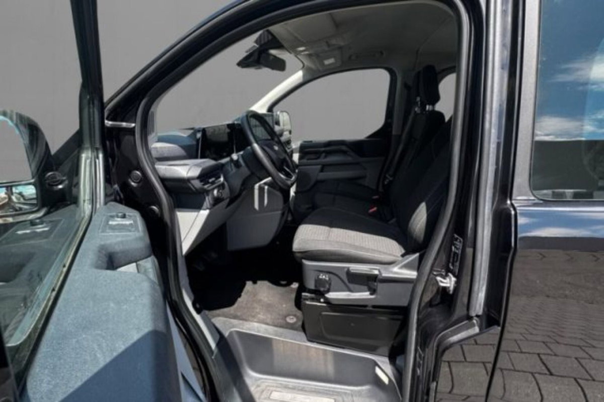 Ford Tourneo Custom 320 2.0 ecoblue 136cv Titanium L1H1 AWD A8 (7)