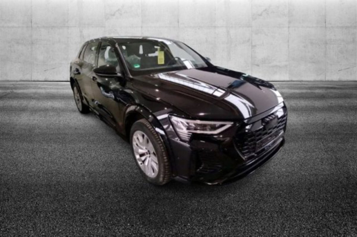 Audi SQ8 Sportback e-tron quattro (2)