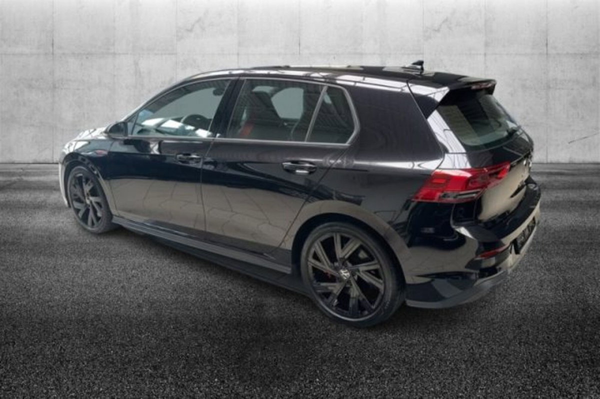 Volkswagen Golf 2.0 TSI GTI DSG (2)