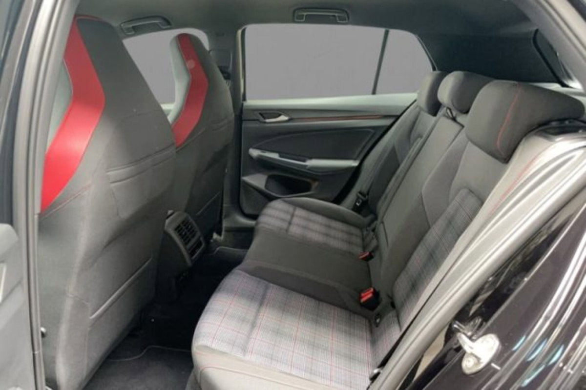 Volkswagen Golf 2.0 TSI GTI DSG (8)
