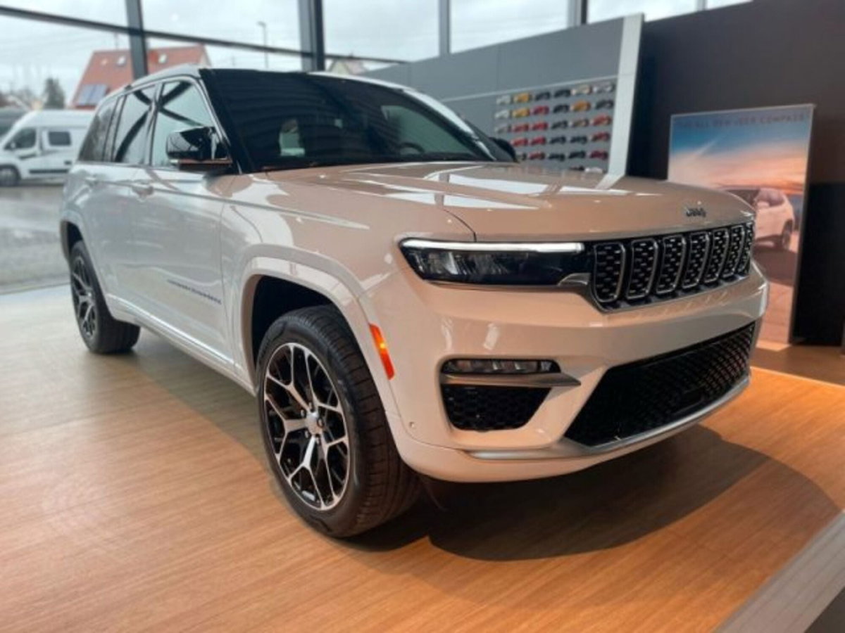 Jeep Grand Cherokee 2.0 PHEV ATX 4xe Summit Reserve (2)