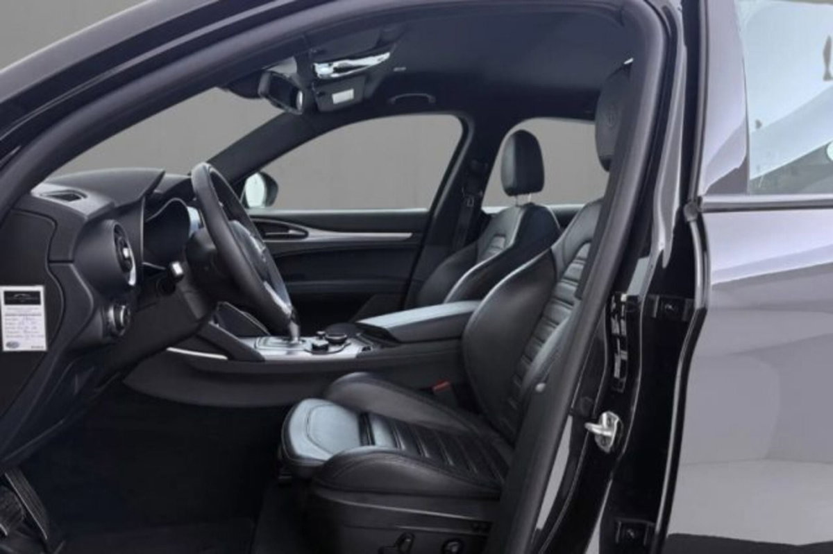 Alfa Romeo Stelvio Stelvio 2.0 Turbo 200 CV AT8 Q4 Super Business (7)