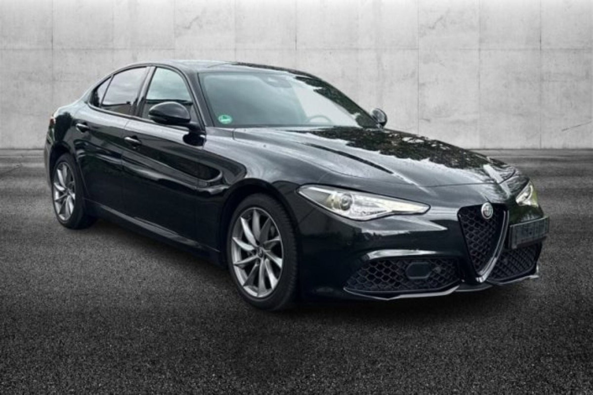 Alfa Romeo Giulia 2.0 Turbo 200 CV AT8 Sprint (2)