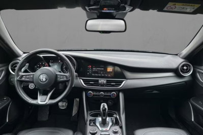 Alfa Romeo Giulia 2.0 Turbo 200 CV AT8 Sprint (5)