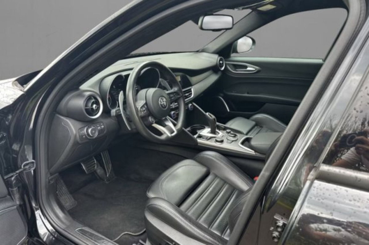 Alfa Romeo Giulia 2.0 Turbo 200 CV AT8 Sprint (6)