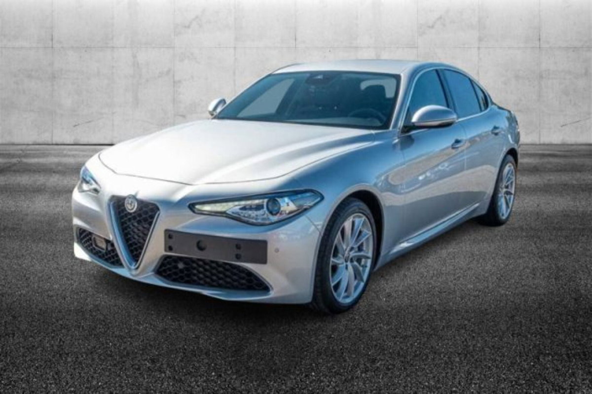 Alfa Romeo Giulia 2.0 Turbo 200 CV AT8 Super