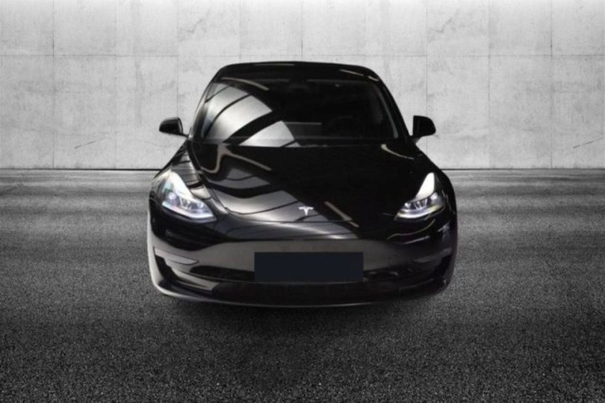 Tesla Model 3 Model 3 Long Range Performance AWD (2)