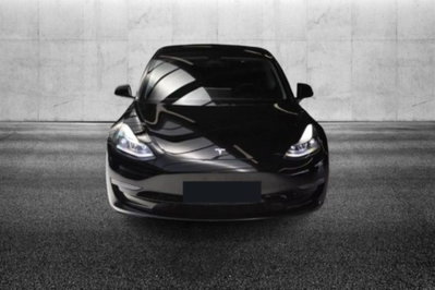 Tesla Model 3 Model 3 Long Range Performance AWD (2)