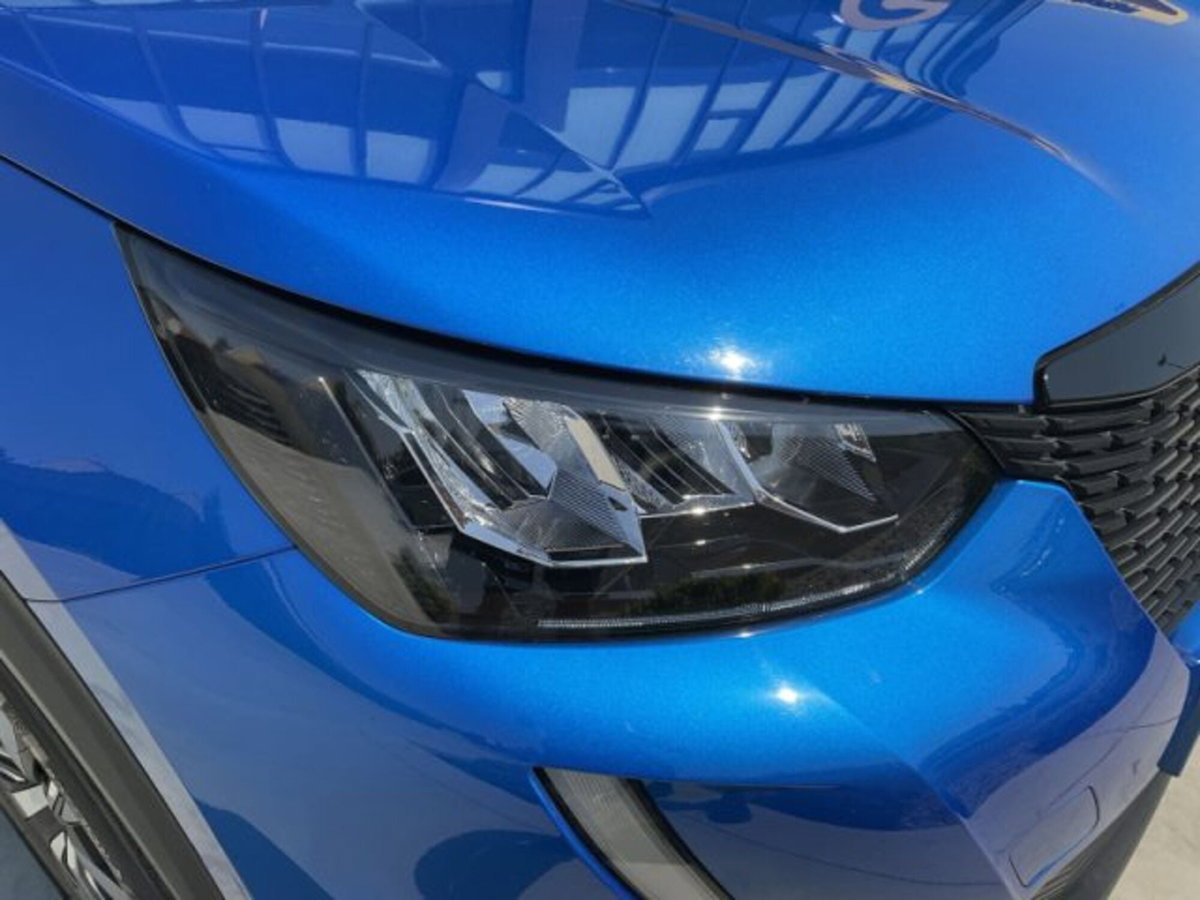 Peugeot 2008 PureTech 100 S&S Active (4)