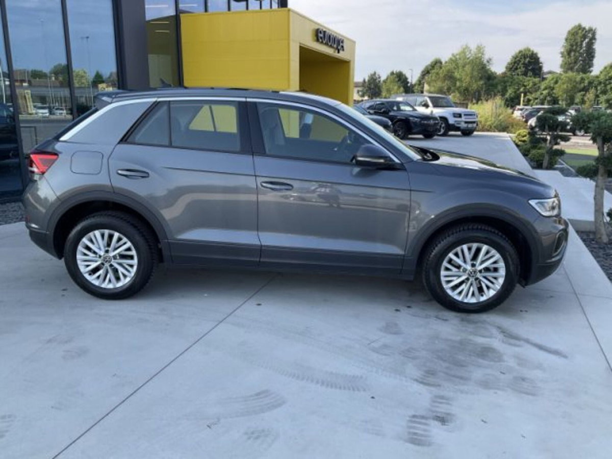 Volkswagen T-Roc 2.0 tdi Life 115cv (5)
