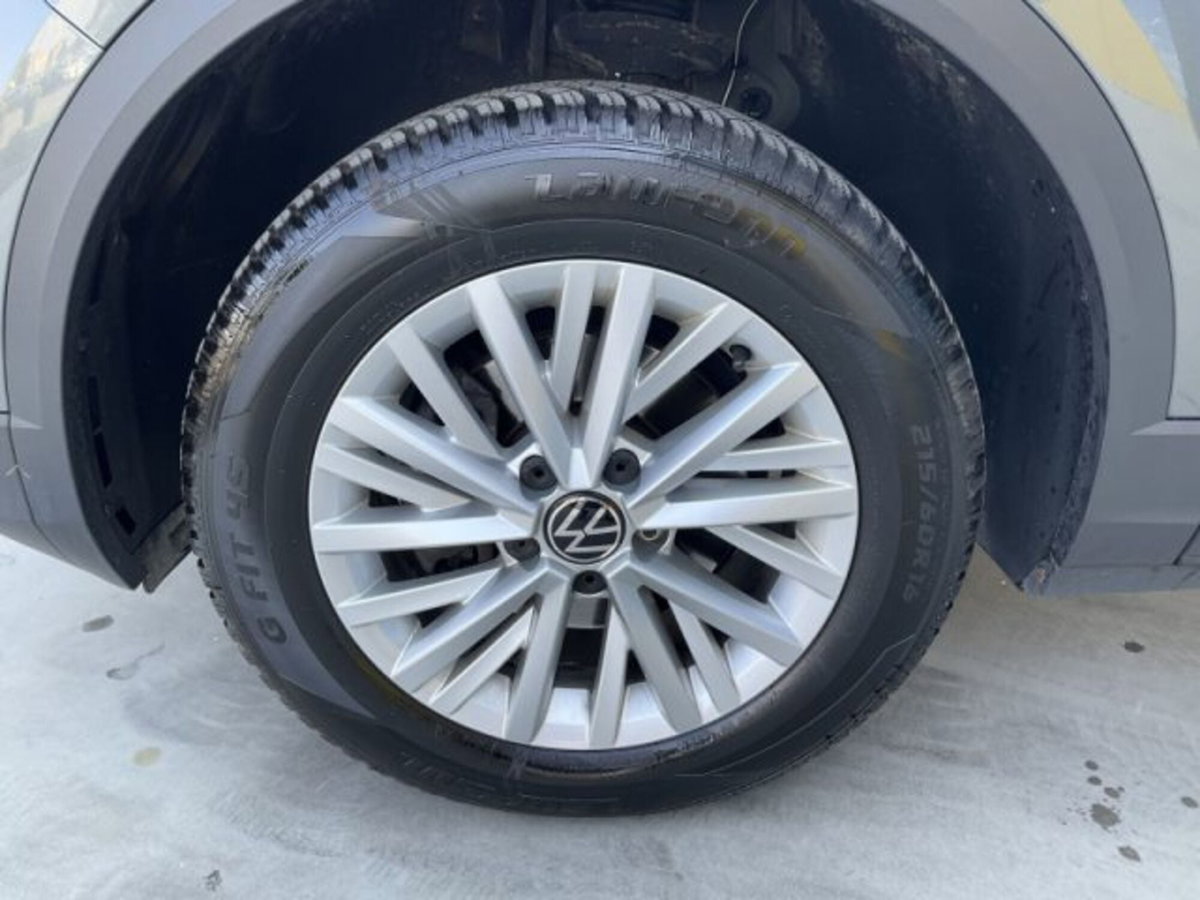 Volkswagen T-Roc 2.0 tdi Life 115cv (8)