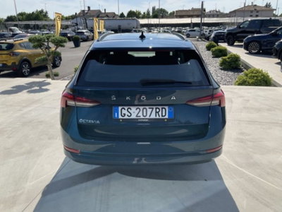 Skoda Octavia Station Wagon 2.0 TDI EVO SCR 150 CV DSG 4x4 Wagon Executive (7)