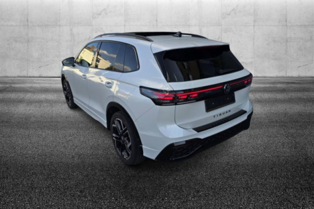 Volkswagen Tiguan 1.5 etsi R-Line 150cv dsg (2)
