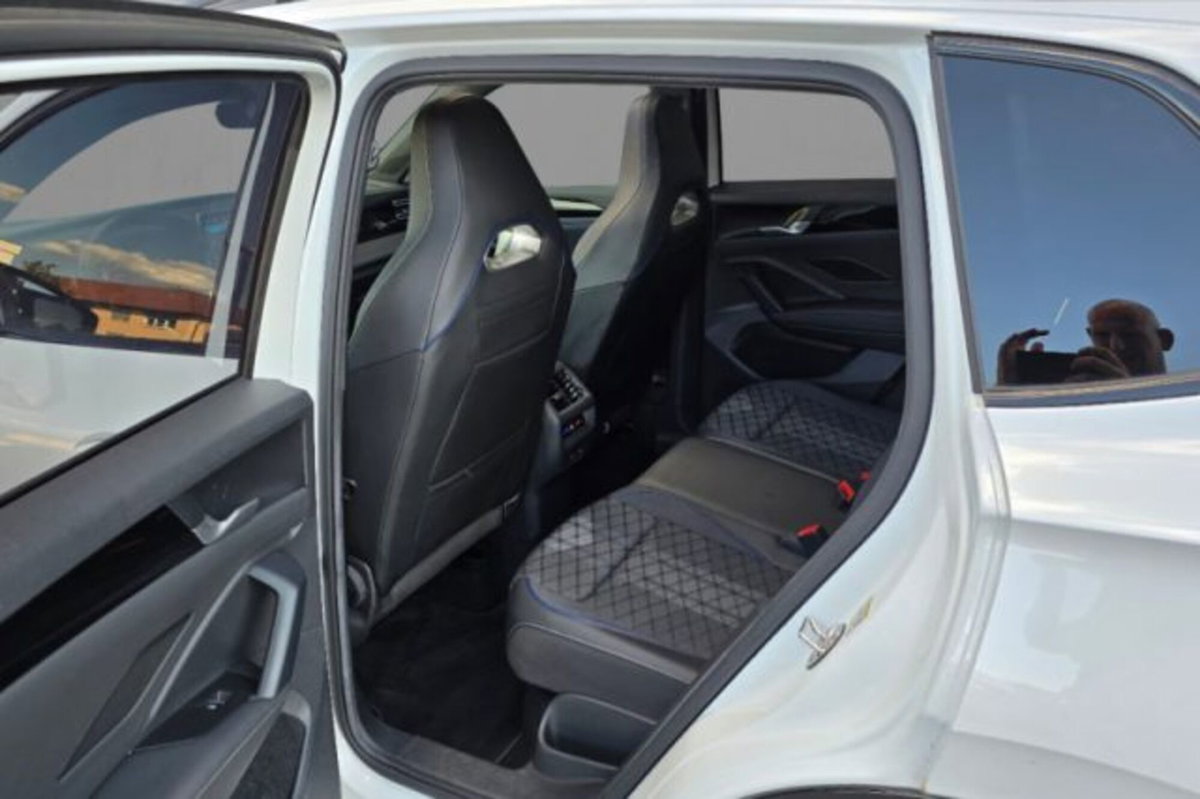 Volkswagen Tiguan 1.5 etsi R-Line 150cv dsg (7)