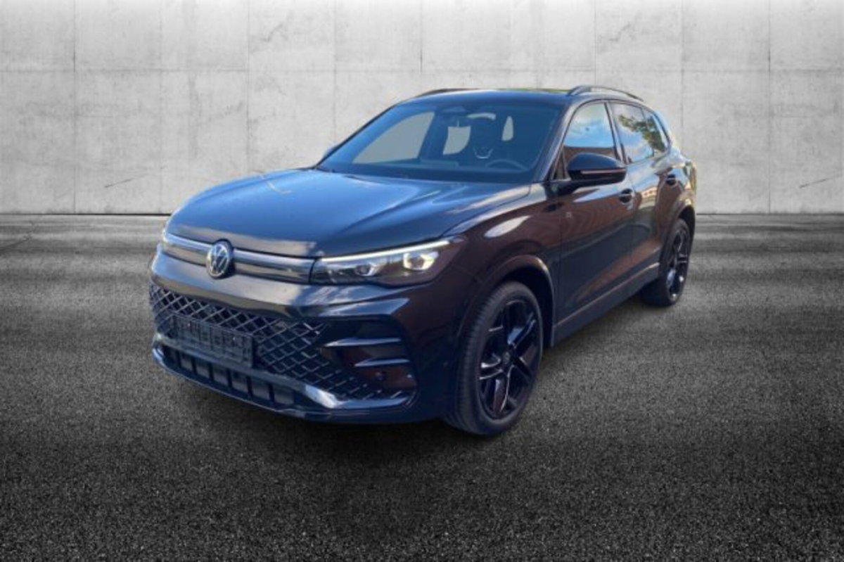 Volkswagen Tiguan 1.5 etsi R-Line 150cv dsg (2)