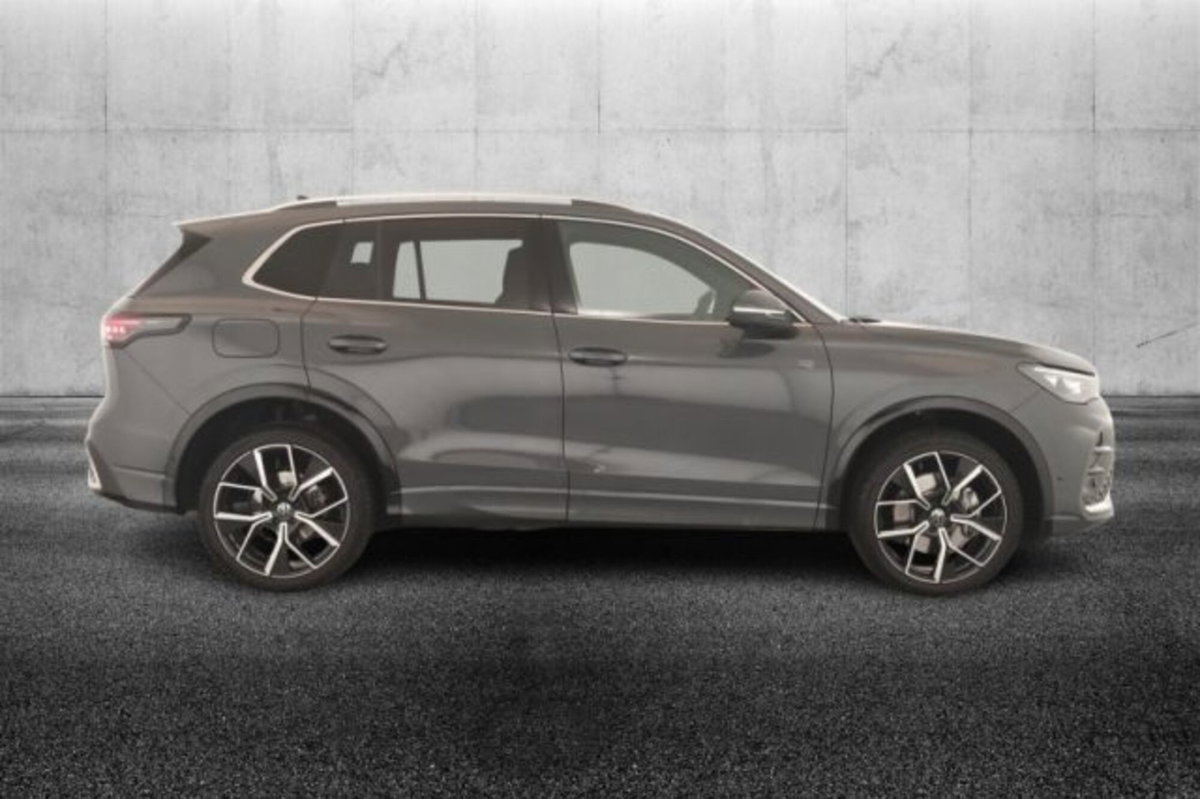 Volkswagen Tiguan 2.0 tdi R-Line 4motion 193cv dsg (3)