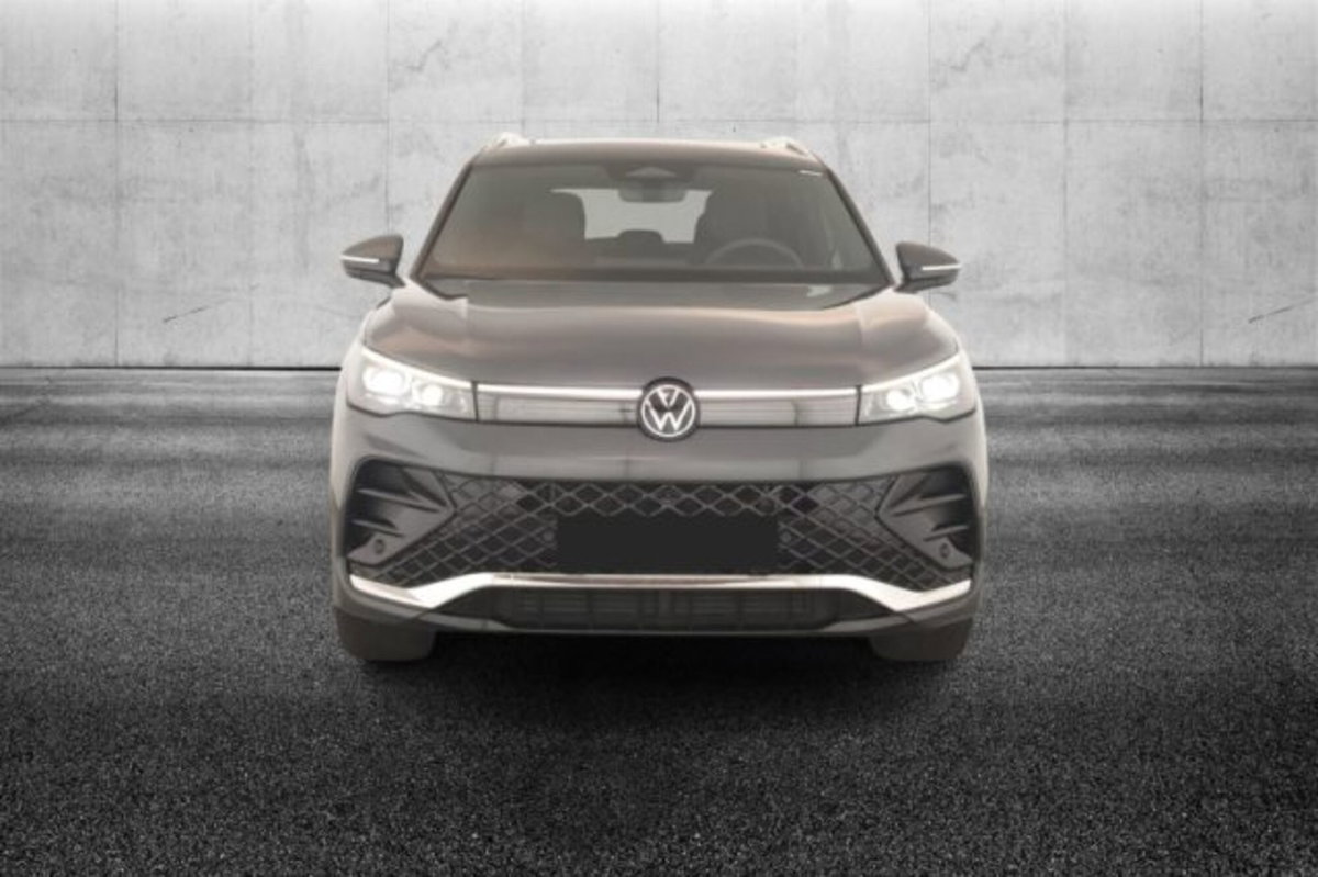 Volkswagen Tiguan 2.0 tdi R-Line 4motion 193cv dsg (4)