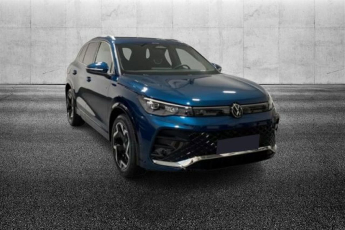 Volkswagen Tiguan 2.0 tdi R-Line 150cv dsg (2)