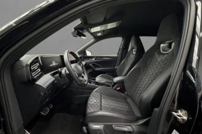 Volkswagen Tiguan 2.0 tdi R-Line 150cv dsg (6)