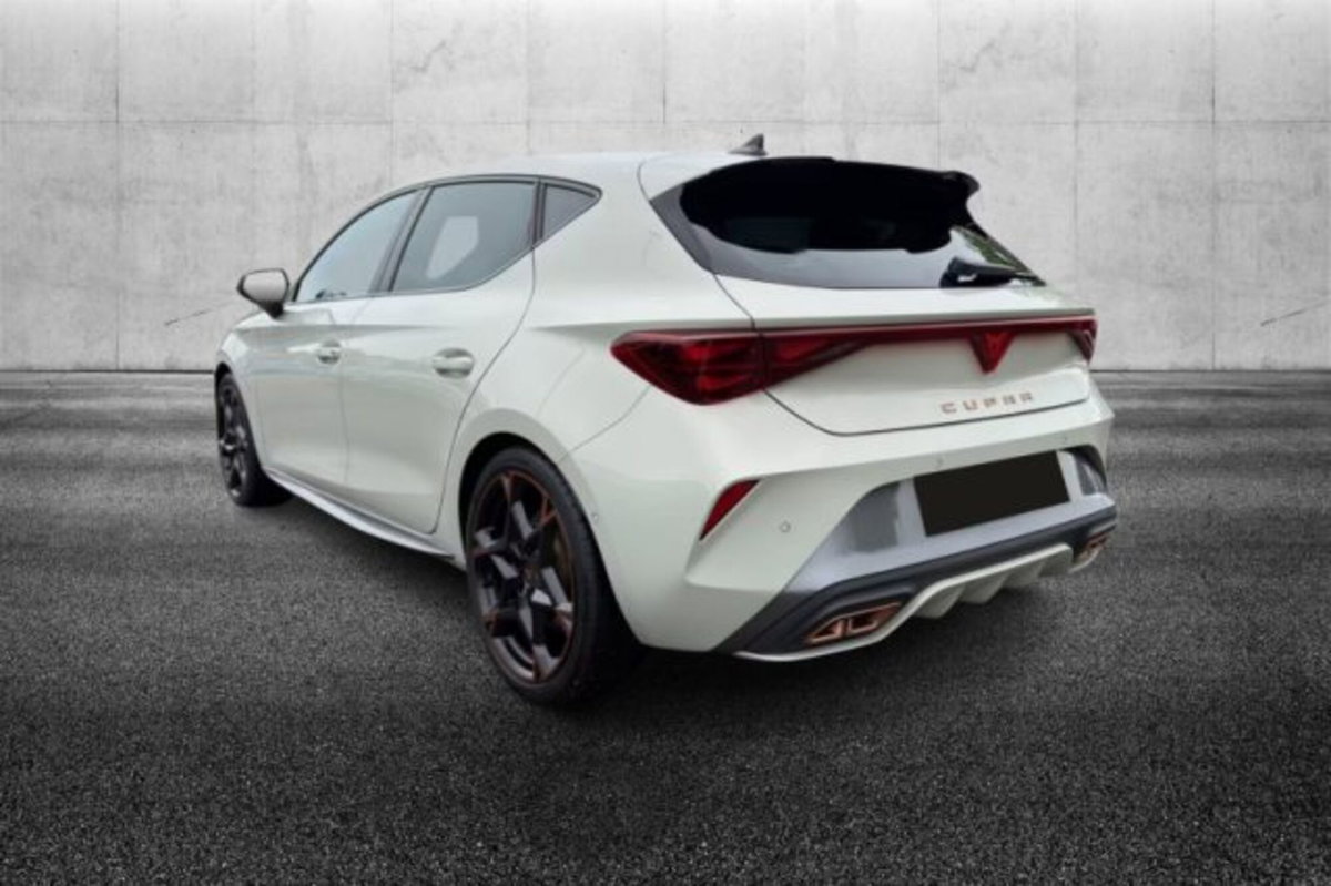 Cupra Leon 1.5 e-hybrid VZ Extreme 272cv dsg (4)