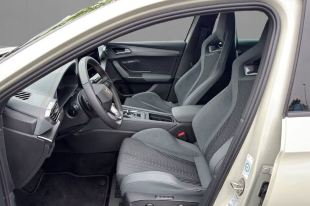 Cupra Leon 1.5 e-hybrid VZ Extreme 272cv dsg (7)