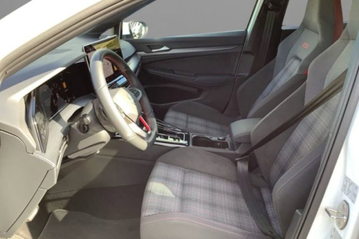 Volkswagen Golf 2.0 tsi GTI 265cv dsg (4)