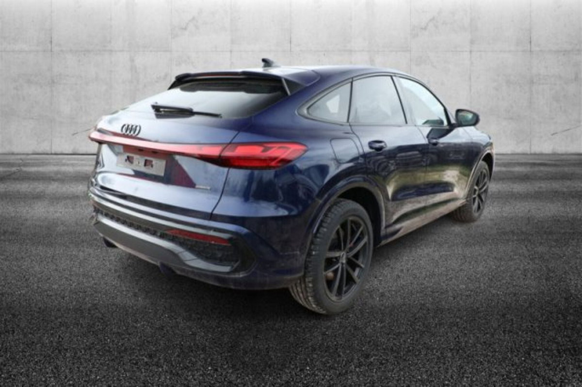 Audi Q5 40 2.0 tdi mhev 12V S line quattro s-tronic (3)