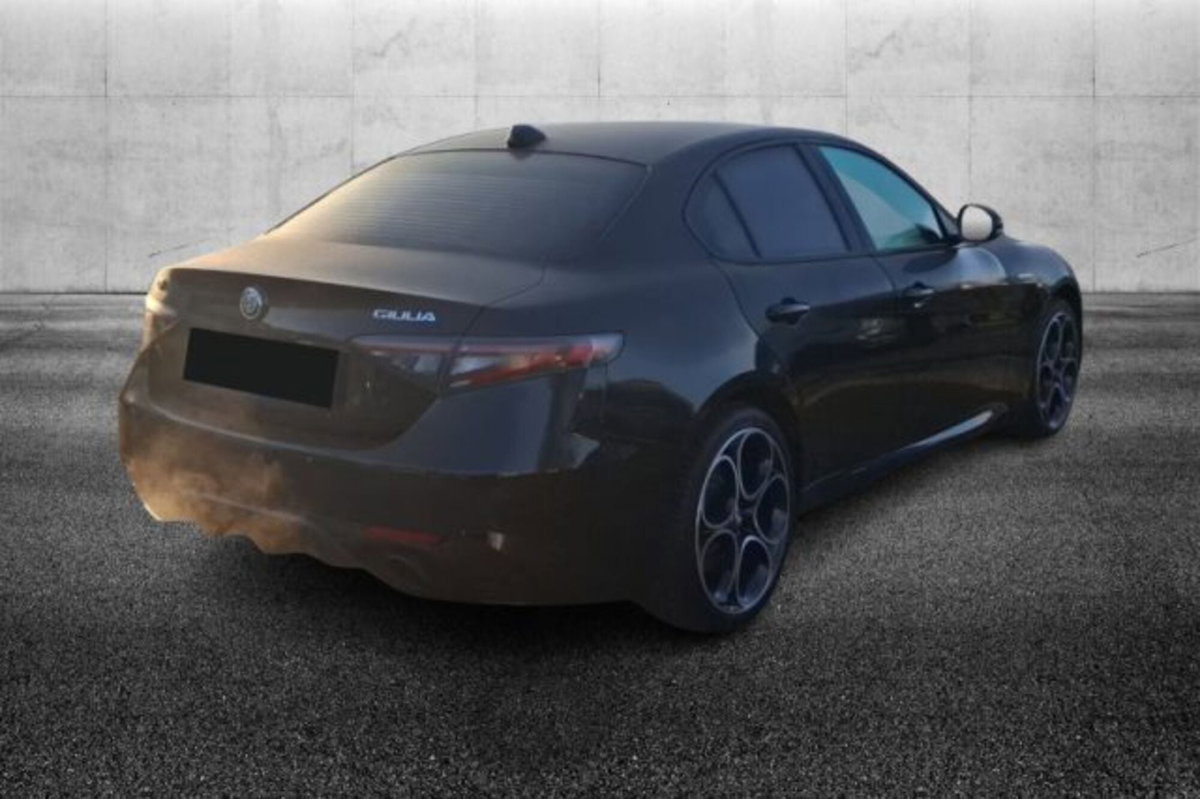 Alfa Romeo Giulia 2.0 Turbo 280 CV AT8 AWD Q4 Veloce (3)