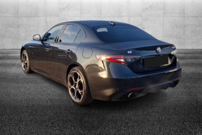 Alfa Romeo Giulia 2.0 Turbo 280 CV AT8 AWD Q4 Veloce (4)