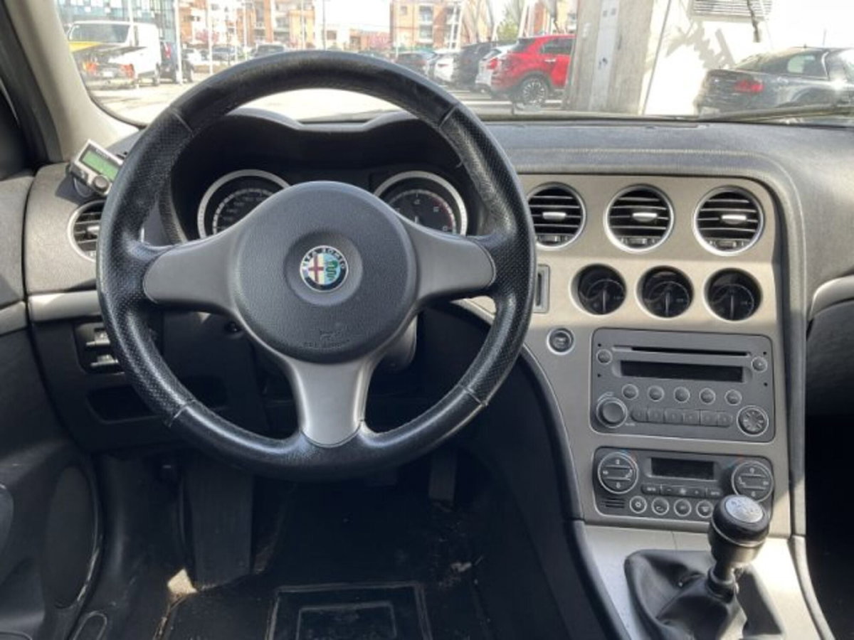 Alfa Romeo 159 SportWagon 1.9 JTDm 16V Sportwagon Distinctive (8)