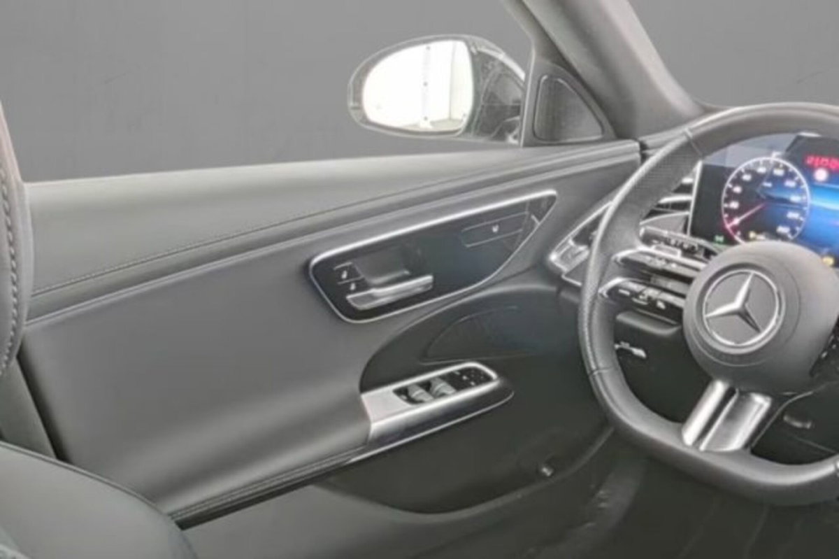 Mercedes-Benz Classe E Station Wagon 220 d AMG Line Advanced auto (5)