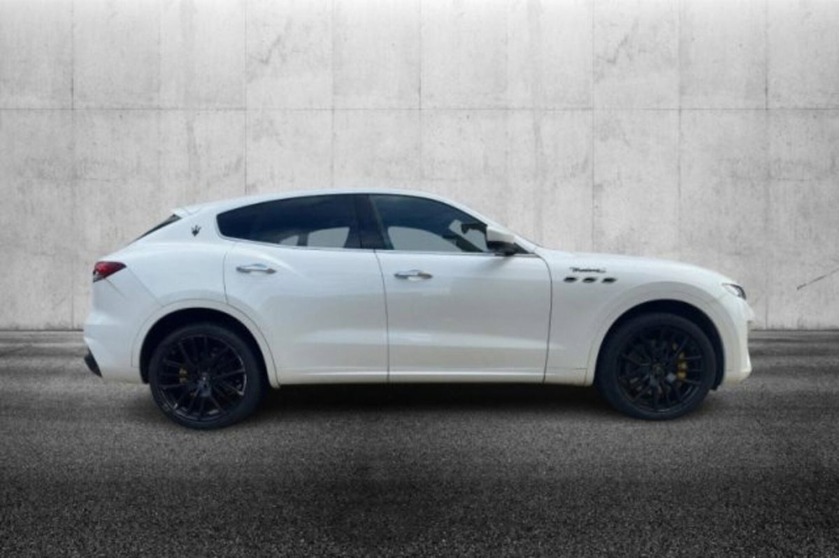 Maserati Levante Levante V6 430 CV AWD Modena (3)