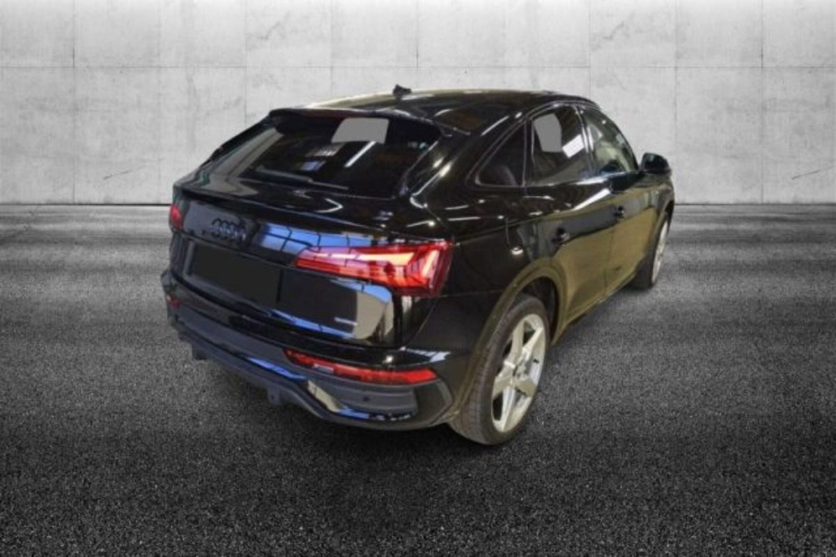 Audi Q5 Sportback 40 2.0 tfsi mhev 12V S line Plus quattro s-tronic (2)
