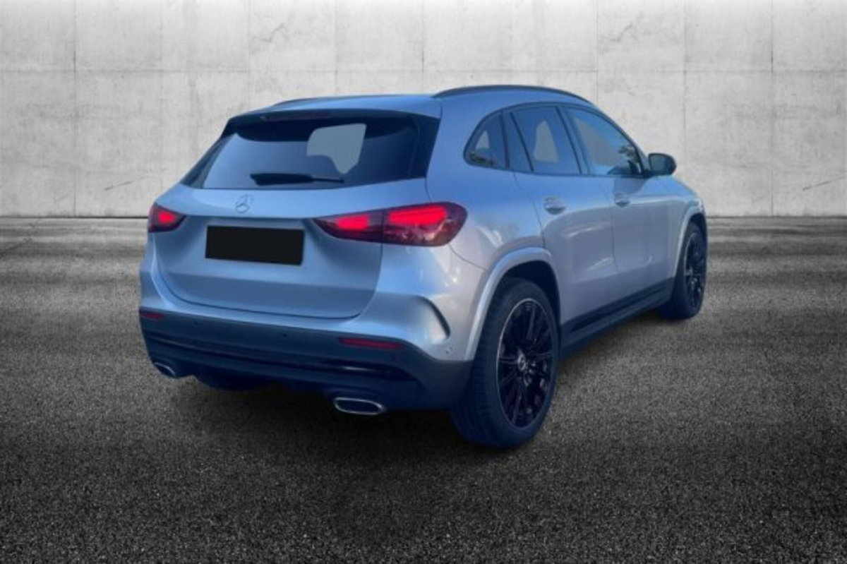 Mercedes-Benz GLA SUV 200 d AMG Line Premium Plus 4matic auto (3)