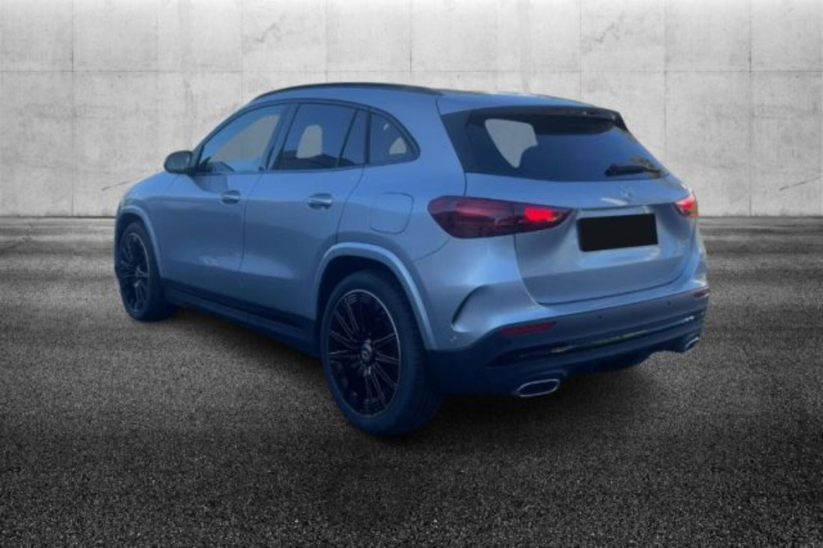 Mercedes-Benz GLA SUV 200 d AMG Line Premium Plus 4matic auto (4)