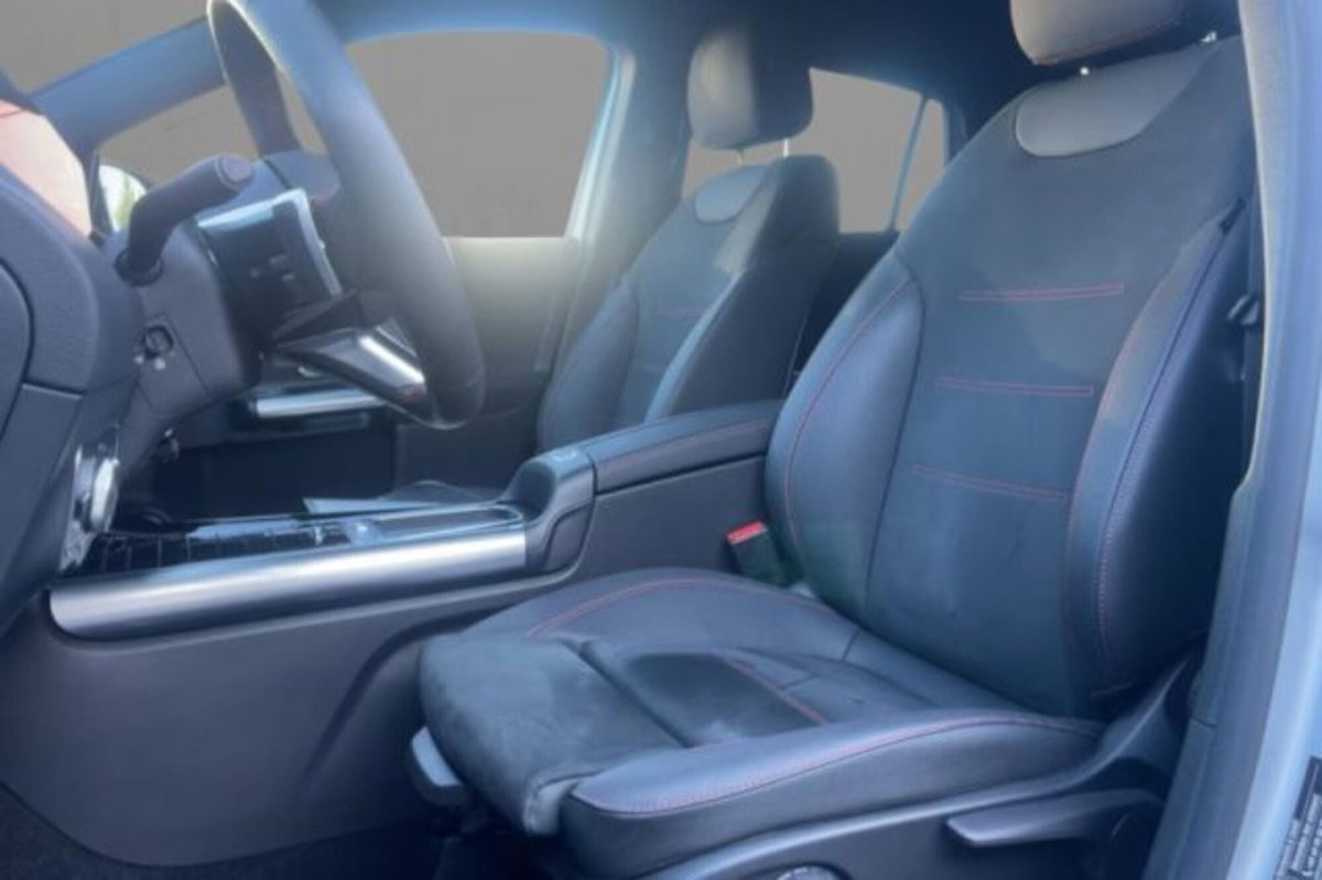Mercedes-Benz GLA SUV 200 d AMG Line Premium Plus 4matic auto (7)