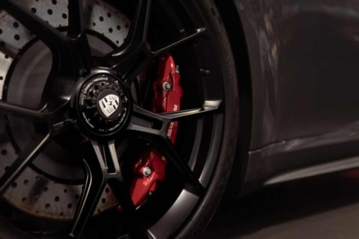 Porsche 911 Coupé 4.0 GT3 con pacchetto Touring (3)