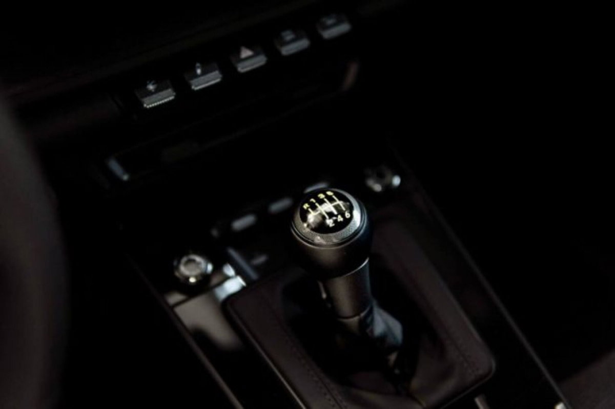 Porsche 911 Coupé 4.0 GT3 con pacchetto Touring (5)