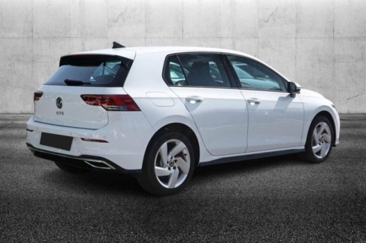 Volkswagen Golf 1.4 GTE DSG Plug-In Hybrid (4)
