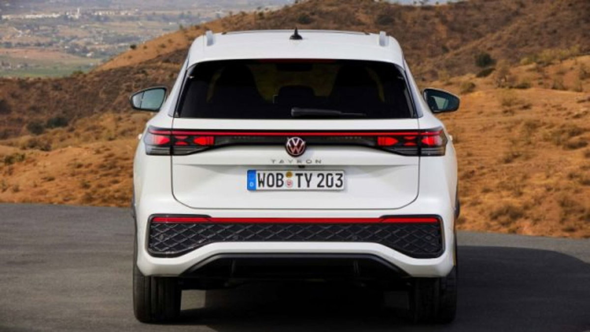 Volkswagen Tayron 1.5 tsi ehybrid Elegance 204cv dsg (6)