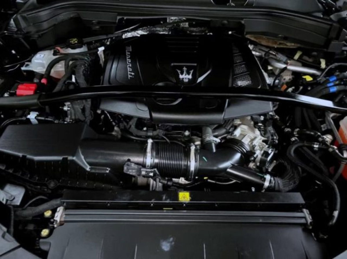Maserati Grecale 2.0 MHEV 300 CV GT PrimaSerie (8)