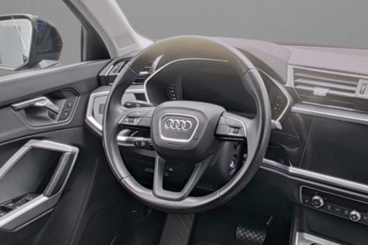 Audi Q3 35 TDI quattro S tronic Business Advanced (4)