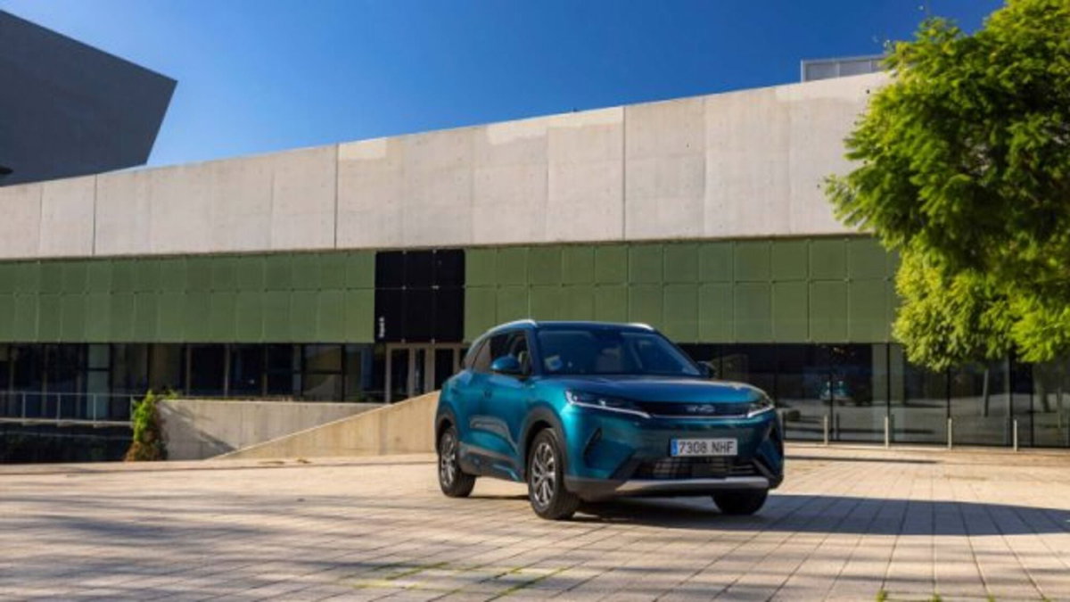 Byd Atto 2 DM-i 1.5 phev Boost 212cv