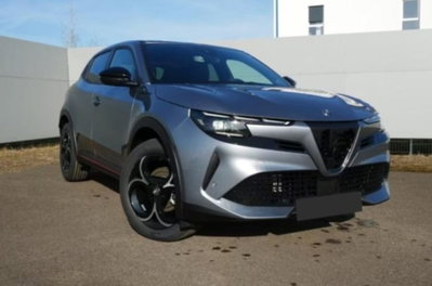 Alfa Romeo Junior 1.2 ibrida Sport Speciale 145cv edct6 (2)